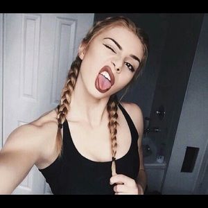 Meet your Posher, Samantha